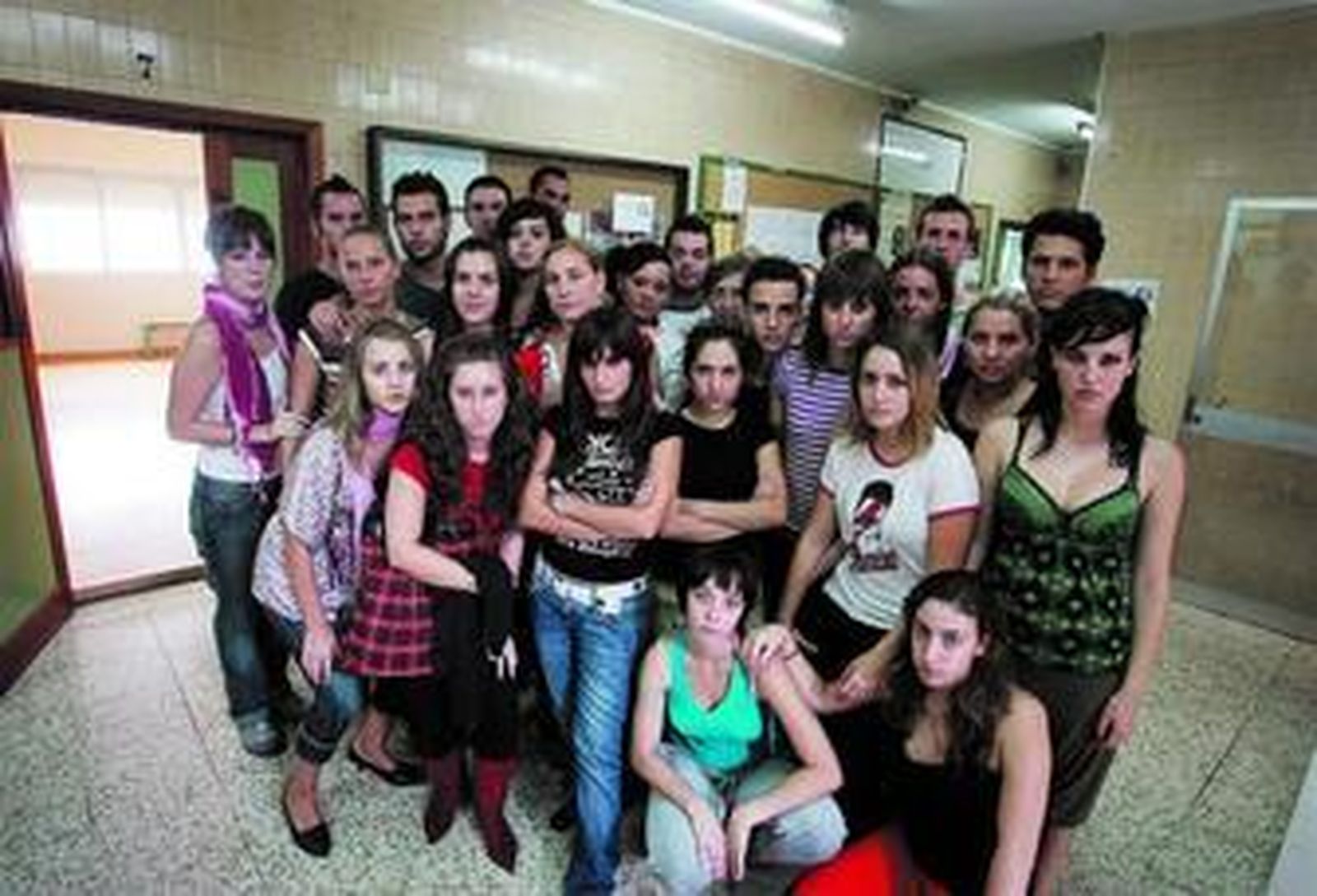 Se busca profesor, razón aquí