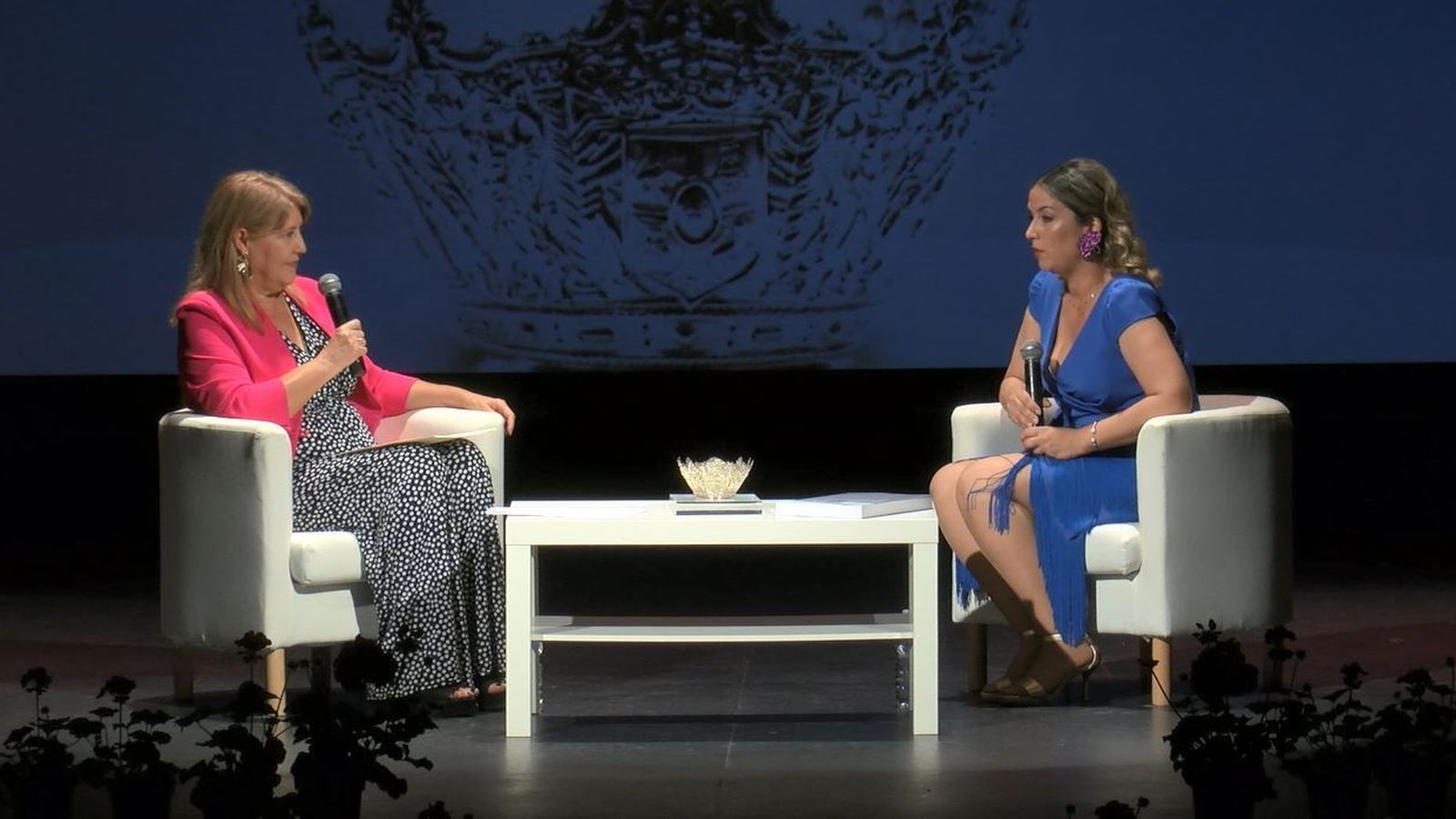 Cati Rosendo entrevista a Barbara Basadre en la presentación del libro