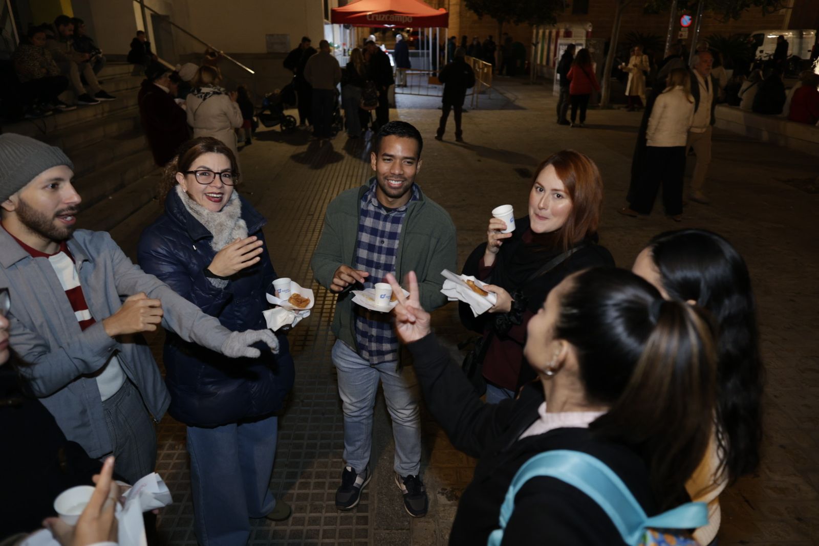 Las imágenes de la Pestiñada populatr del Carnaval de Cádiz 2026