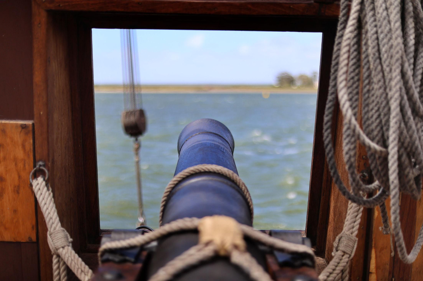 Imágenes del Galeón Andalucía en el Puerto de Huelva