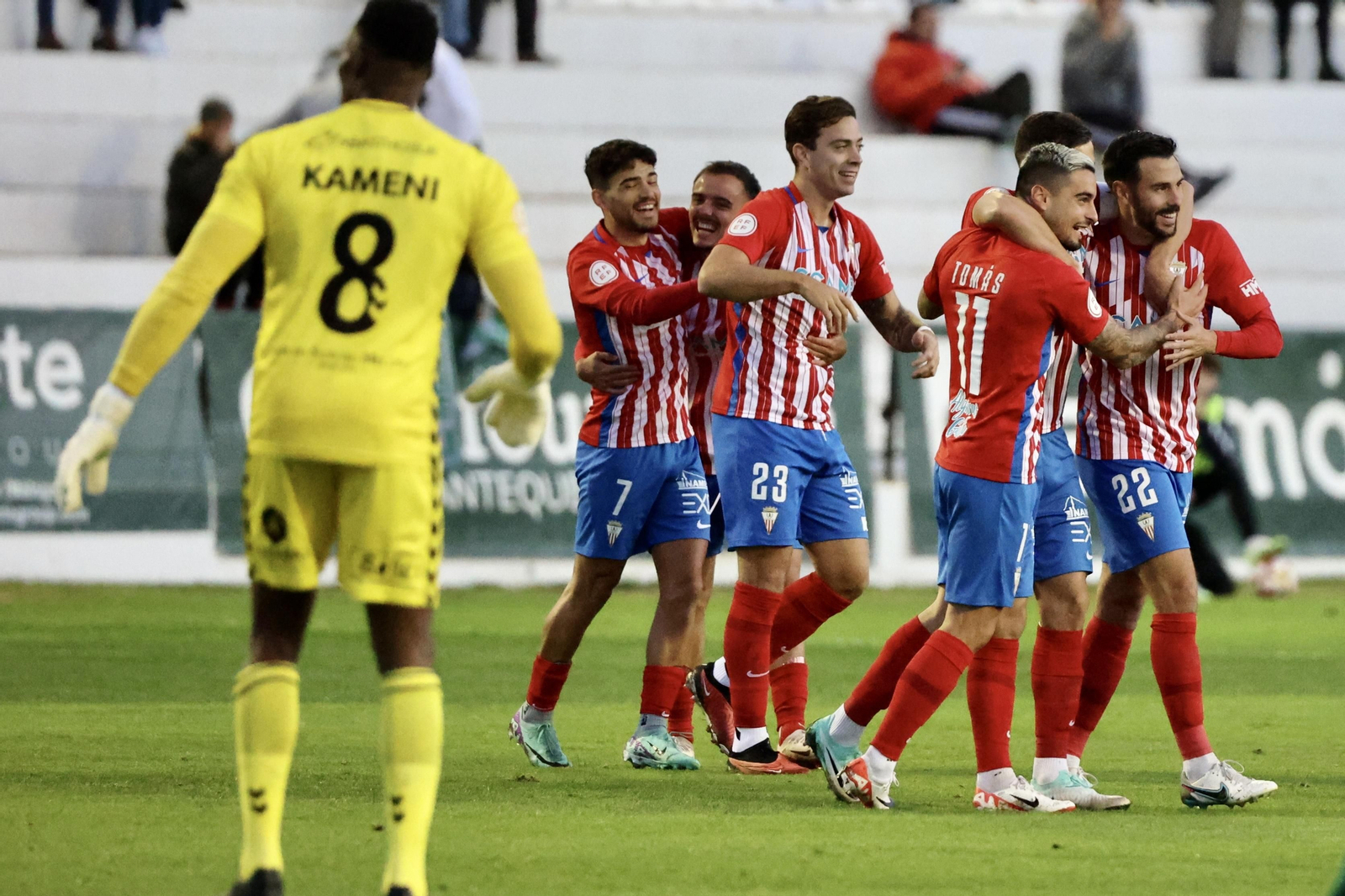 Las mejores fotos de la victoria del Algeciras en Antequera