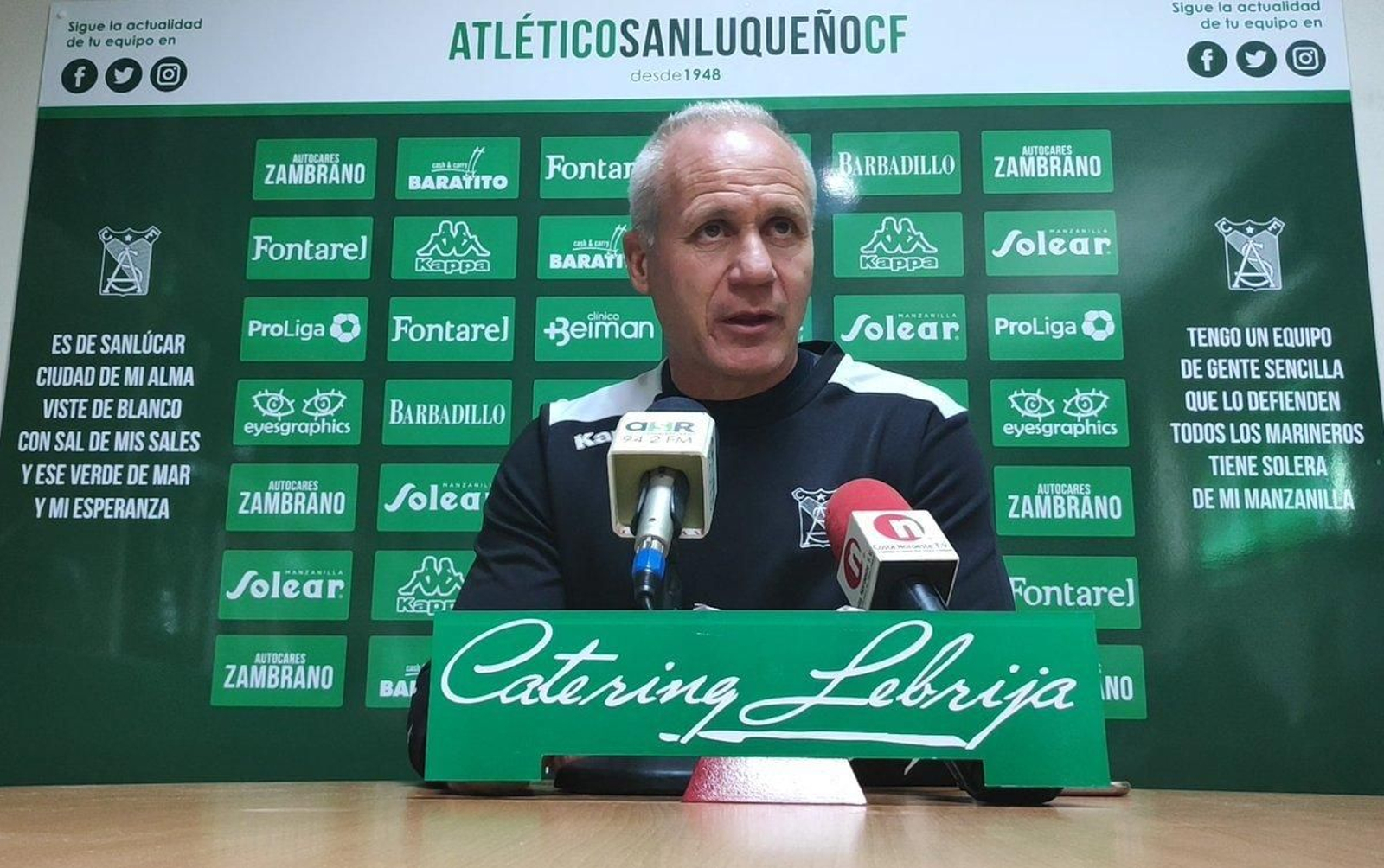 Rafa Carrillo ya no es entrenador del Atlético Sanluqueño. Rafa Carrillo ya no es entrenador del Atlético Sanluqueño.
