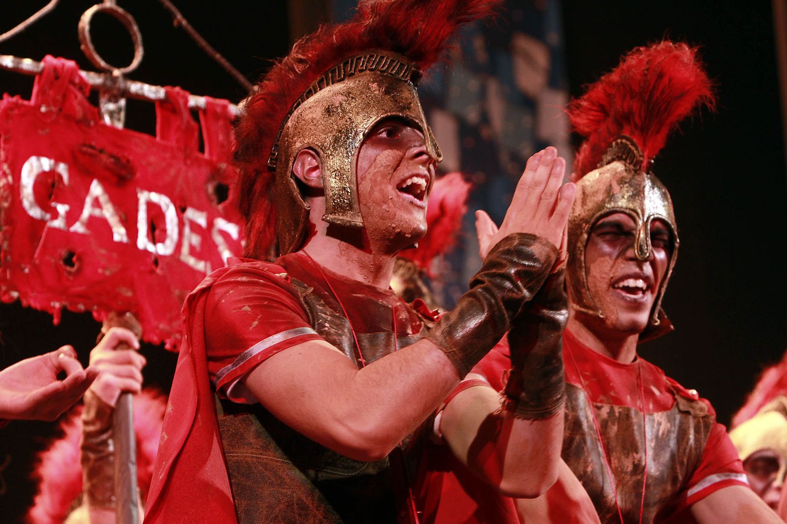 'Los vecinos de abajo', comparsa de El Puerto. Agrupación del año 2011, original de Jesús Manuel Selma Martín-Murga y José Manuel Galán Prado.