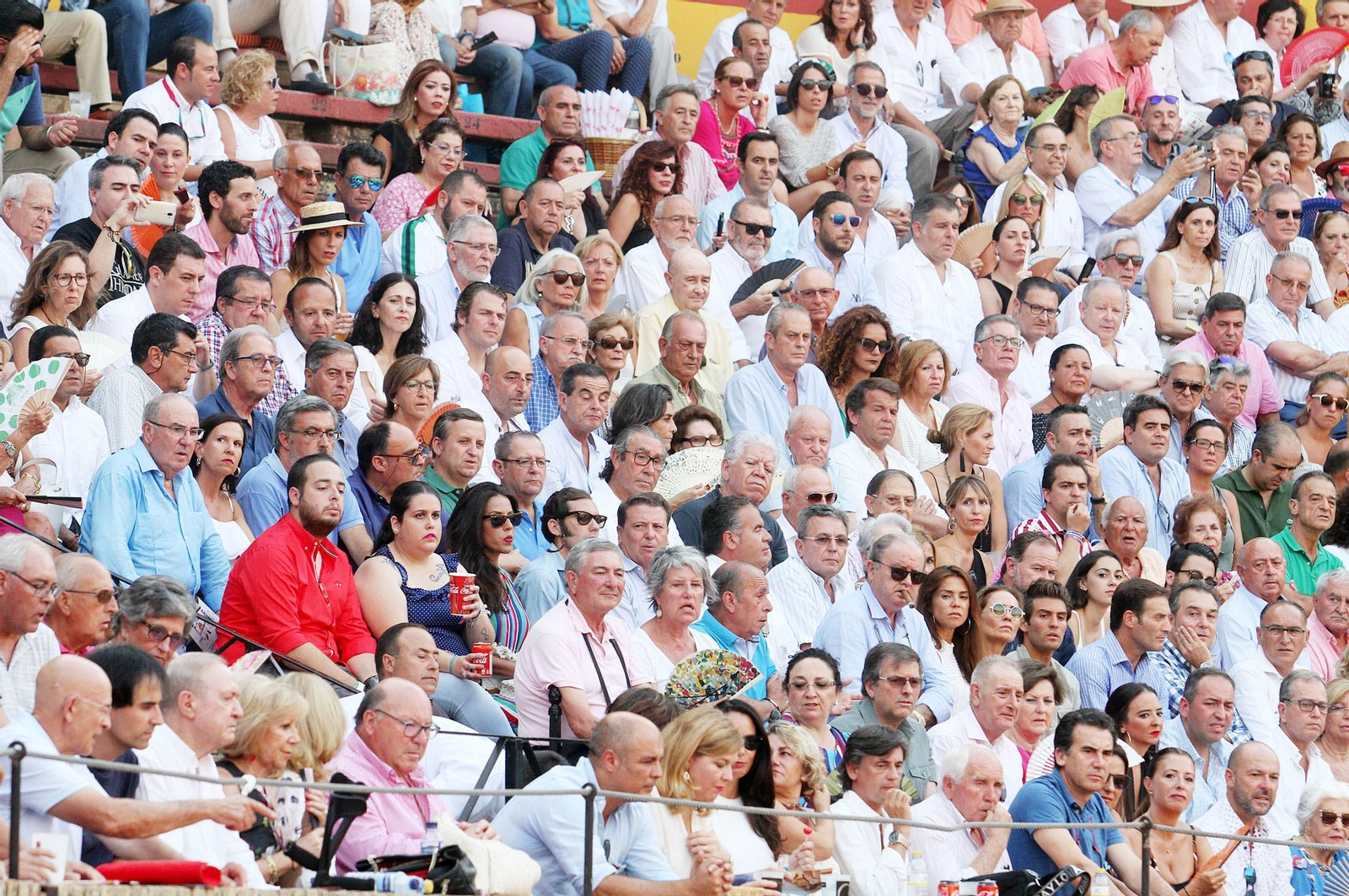 Imágenes de Morante de la Puebla durante la corrida de esta tarde en la Plaza de Toros La Merced