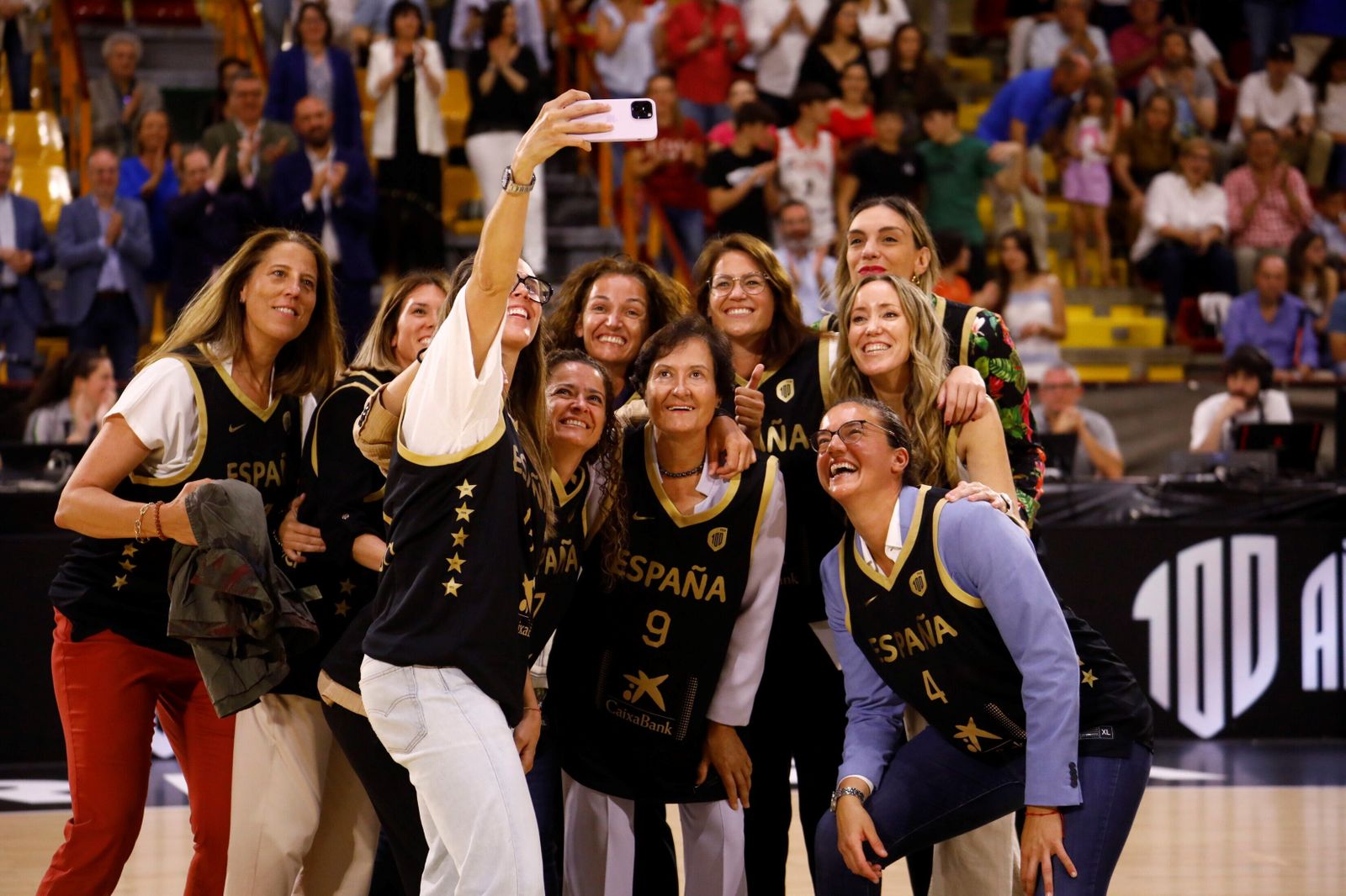 Las mejores fotos de la victoria de la selección española femenina de baloncesto ante Bélgica, en Córdoba