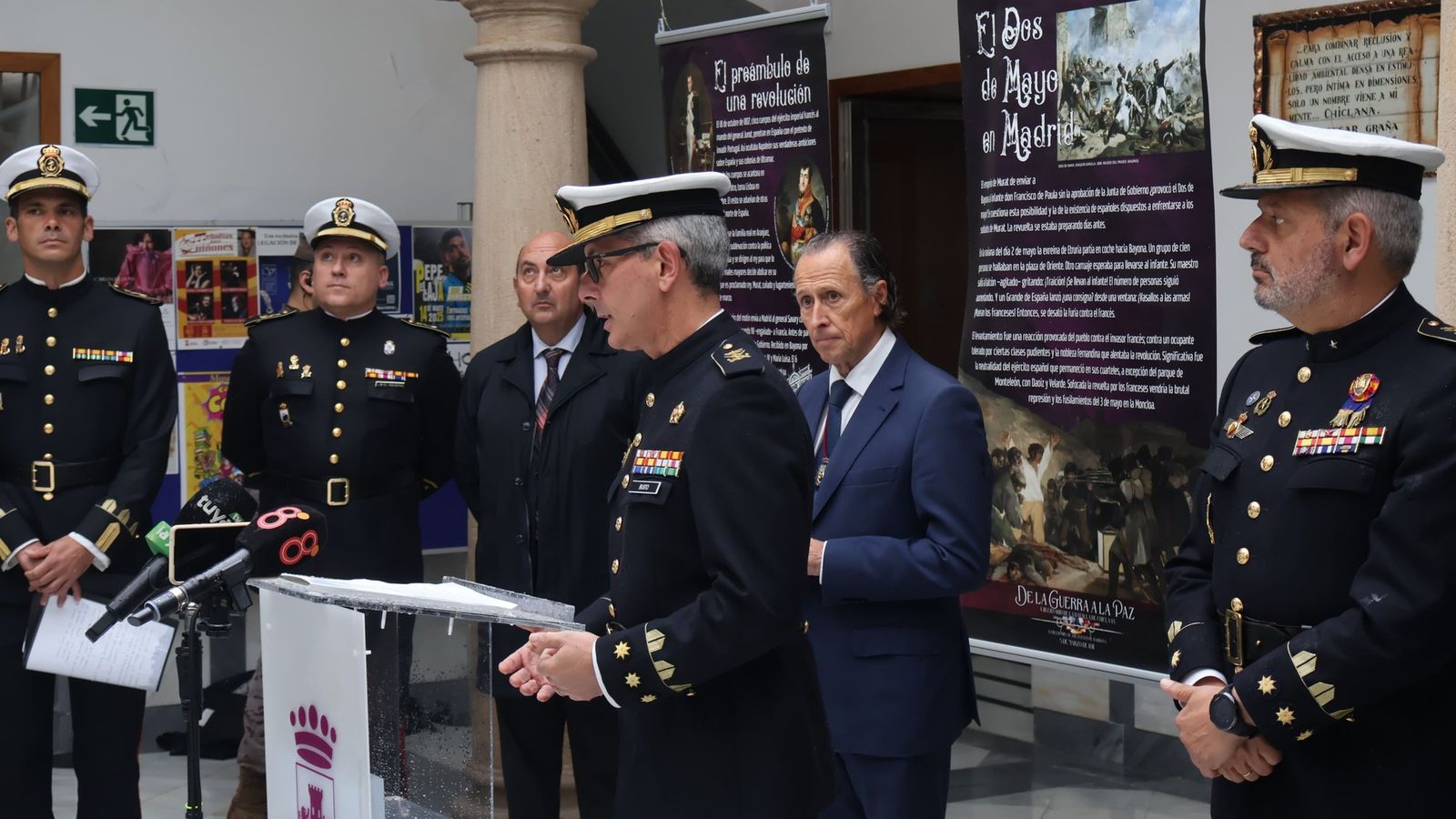 Las intervenciones tuvieron lugar en la biblioteca.