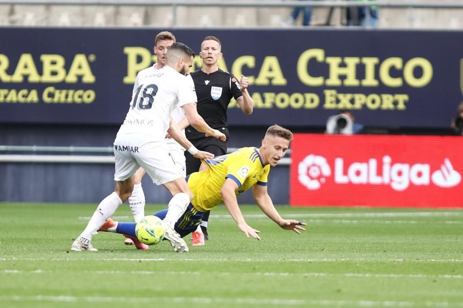 Las imágenes del Cádiz-Huesca.