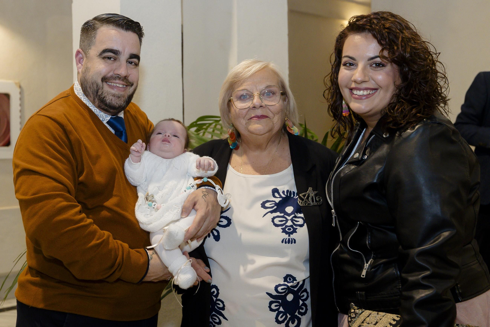 Las imágenes de la entrega del IX Premio 'Emilio López' a la comparsa de Jona 'El cementerio'