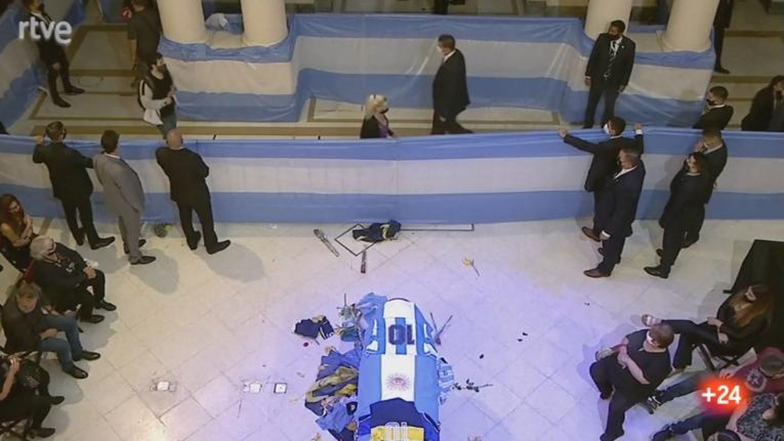 El féretro del pelusa en la Casa Rosada