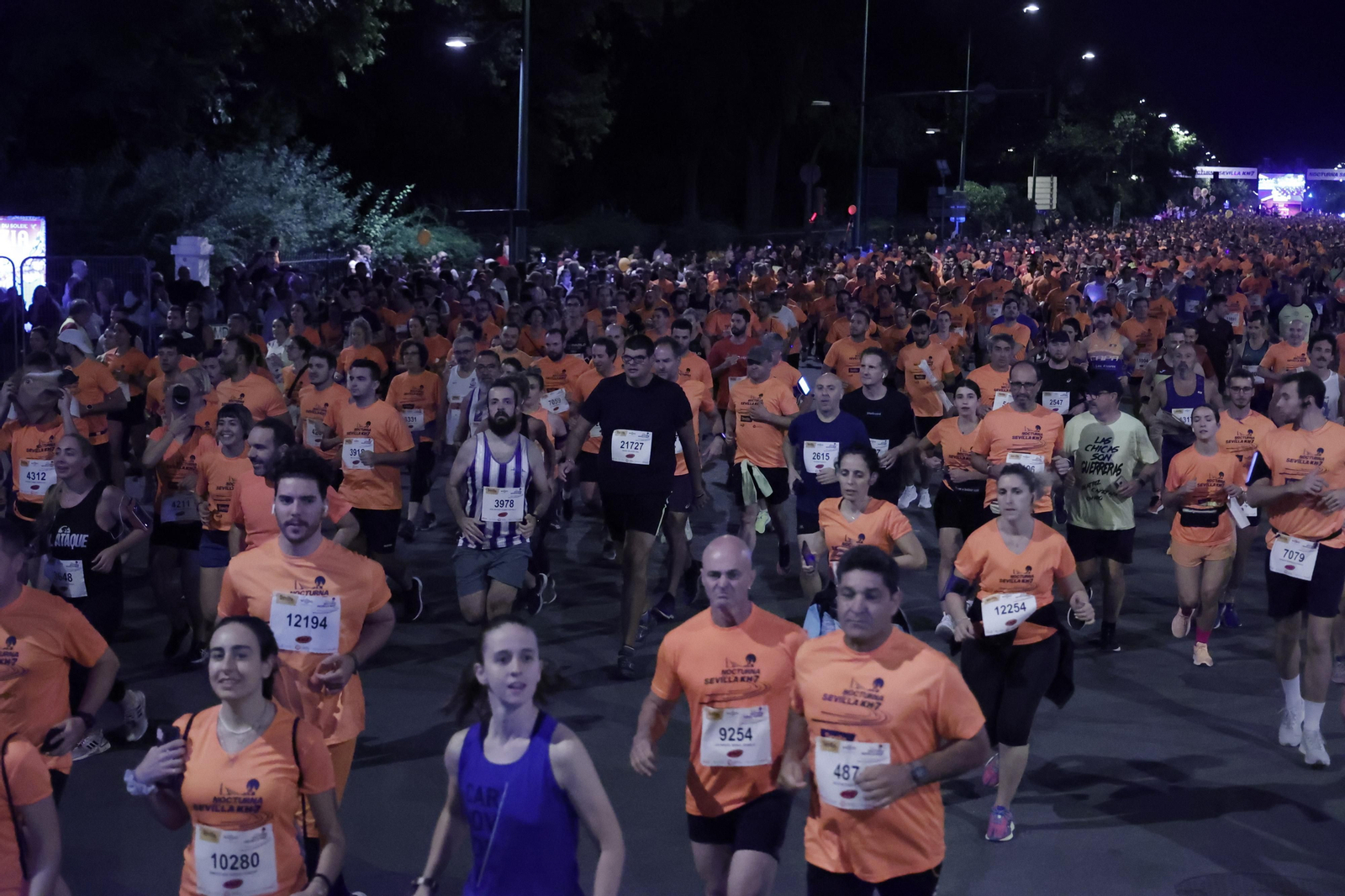 Búscate en la Carrera Nocturna de Sevilla (4)