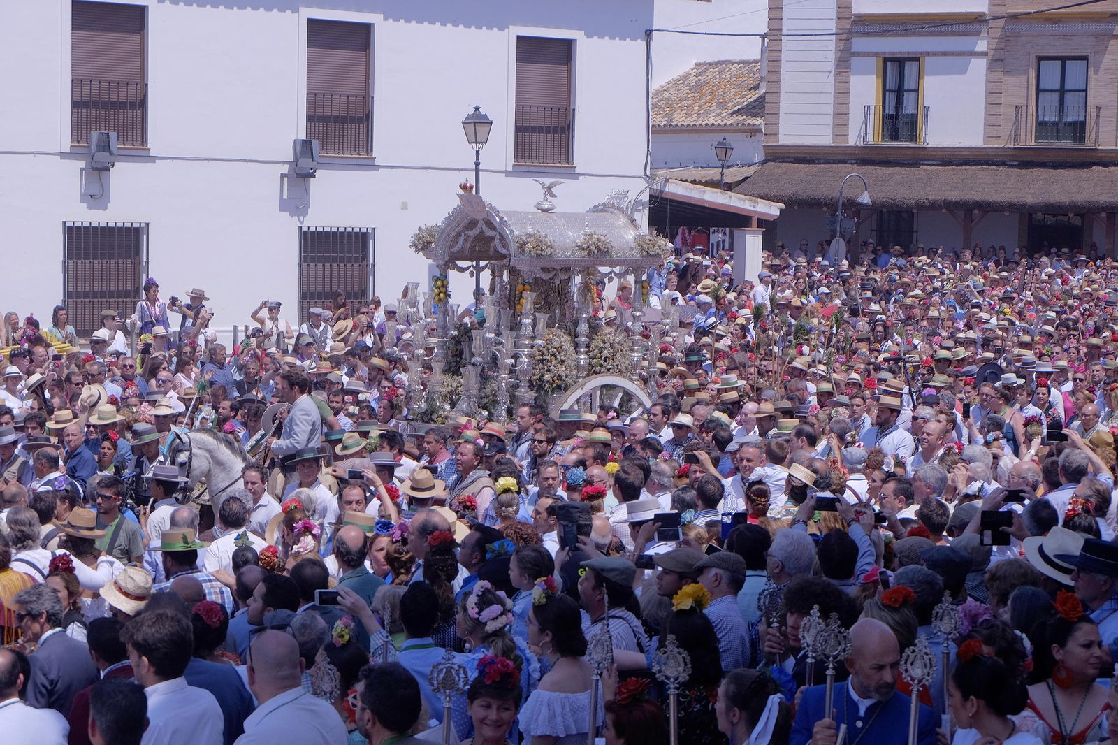 Las imágenes de las presentaciones en El Rocío