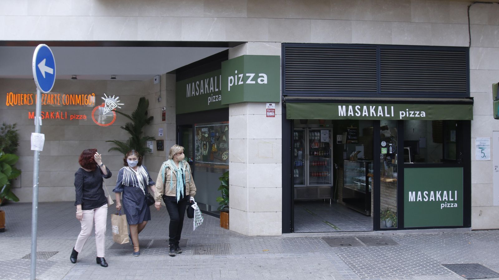 Local de Masakali Pizza en la Plaza Cristo de Burgos, 1.