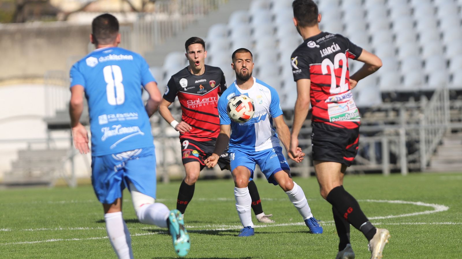 Imágenes del Xerez CD contra el Puente Genil en la Juventud