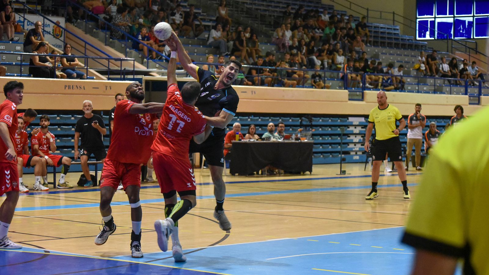 Las fotos del XIX Memorial Pepe Pineda de balonmano