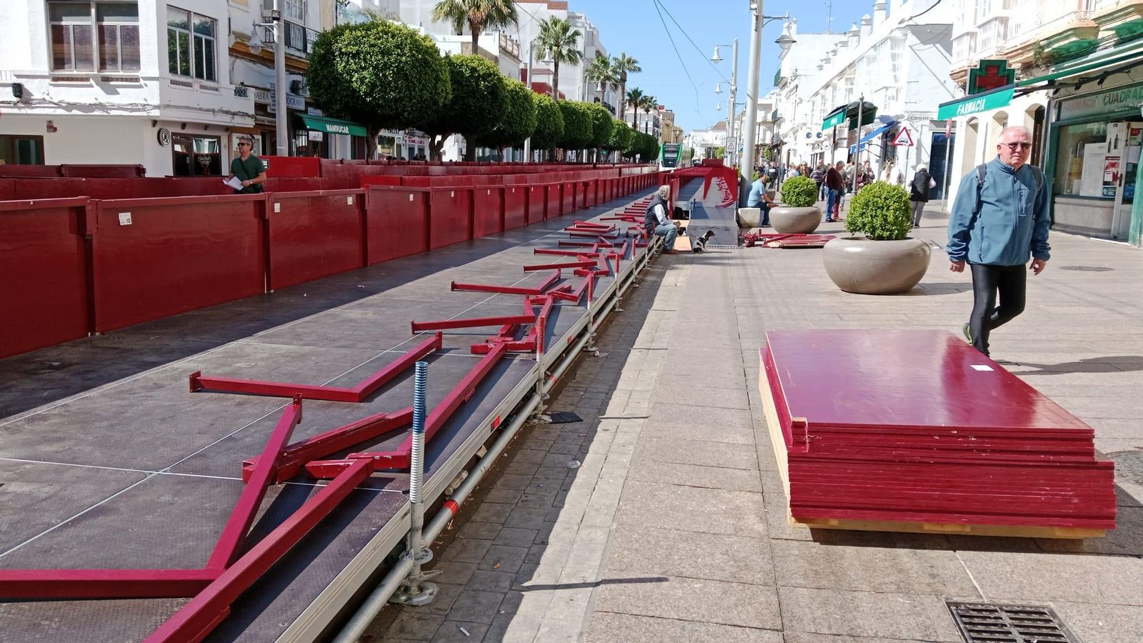 Desmontaje de la Carrera Oficial de la Semana Santa de San Fernando