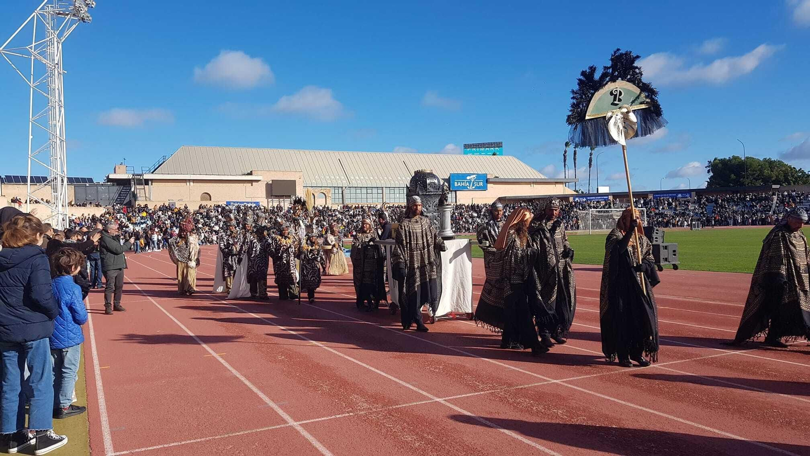 Imágenes de la llegada de los Reyes Magos en helicóptero.