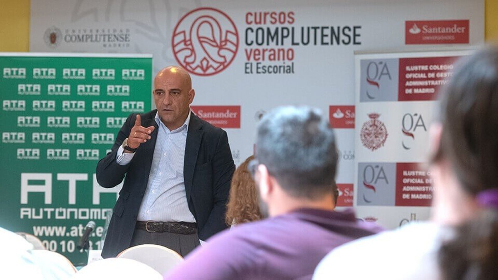 El director de Cajamar Innova, Ricardo  García, en una imagen de archivo en un charla en un curso de verano en Madrid
