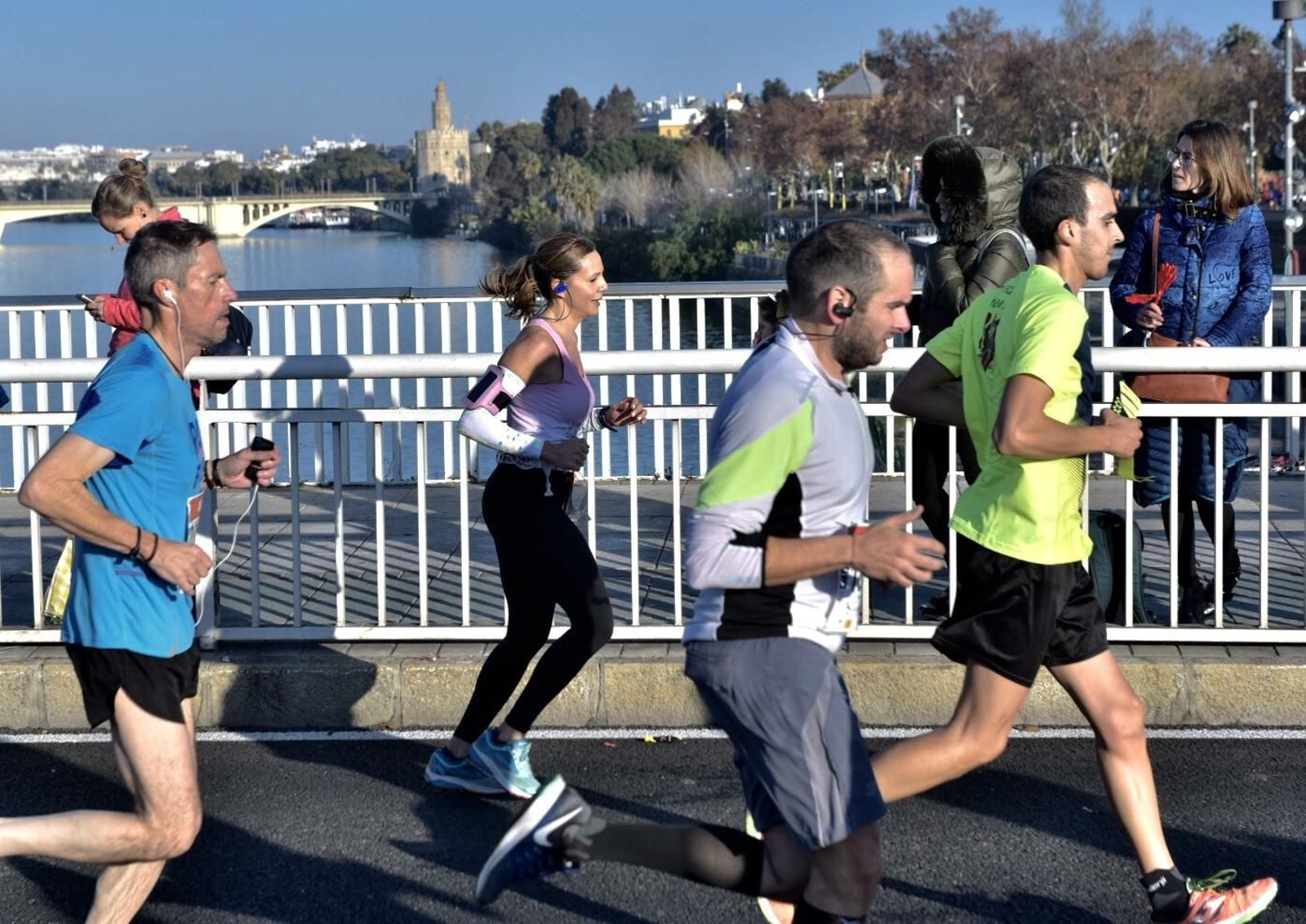 Las mejores imágenes de la Media Maratón de Sevilla 2019