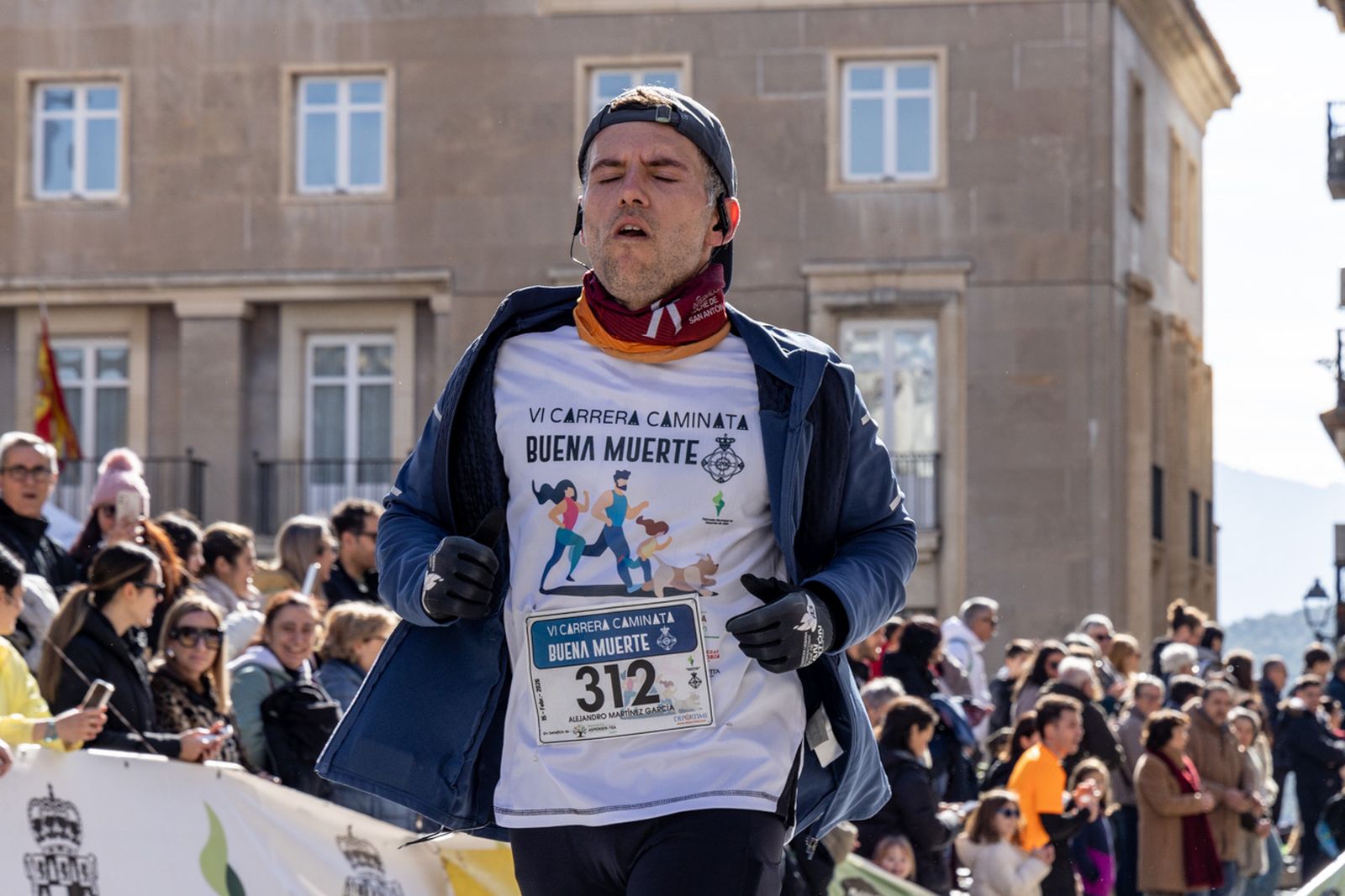 En imágenes: deporte y solidaridad se dan la mano en la VI Carrera-Caminata de la Hermandad de la Buena Muerte (1)
