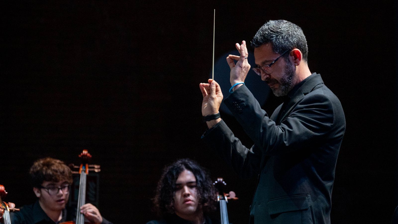 El concierto de la joven orquesta sinfónica de La Línea, en imágenes