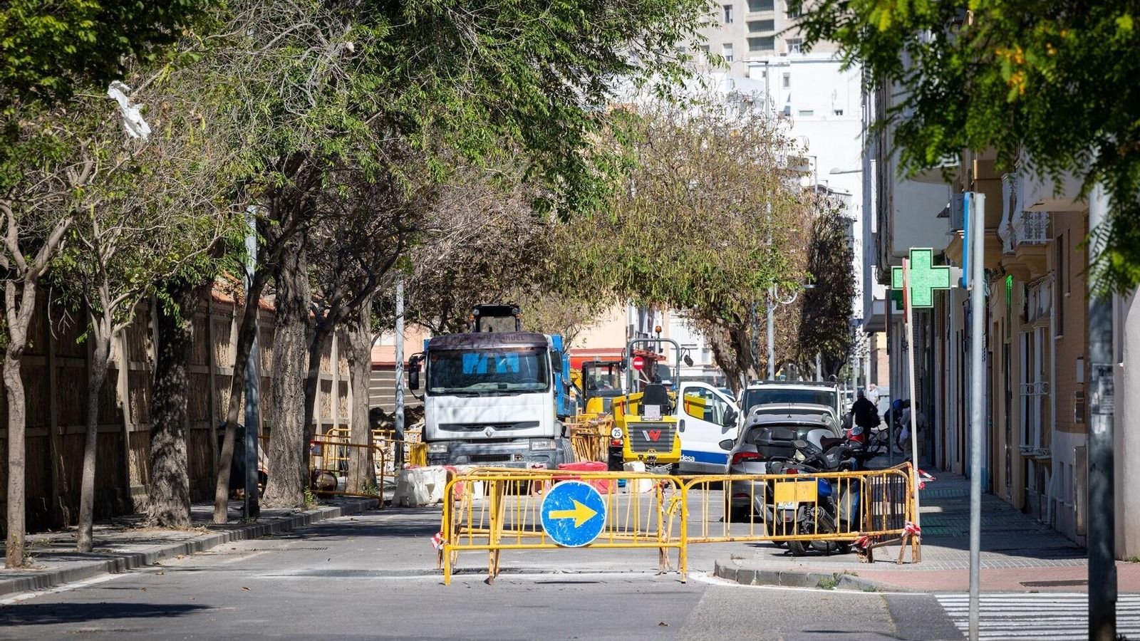 Corte de tráfico en el tramo de Marconi donde Abu construye su torre. El desvío es por la calle Valencia. Corte de tráfico en el tramo de Marconi donde Abu construye su torre. El desvío es por la calle Valencia.