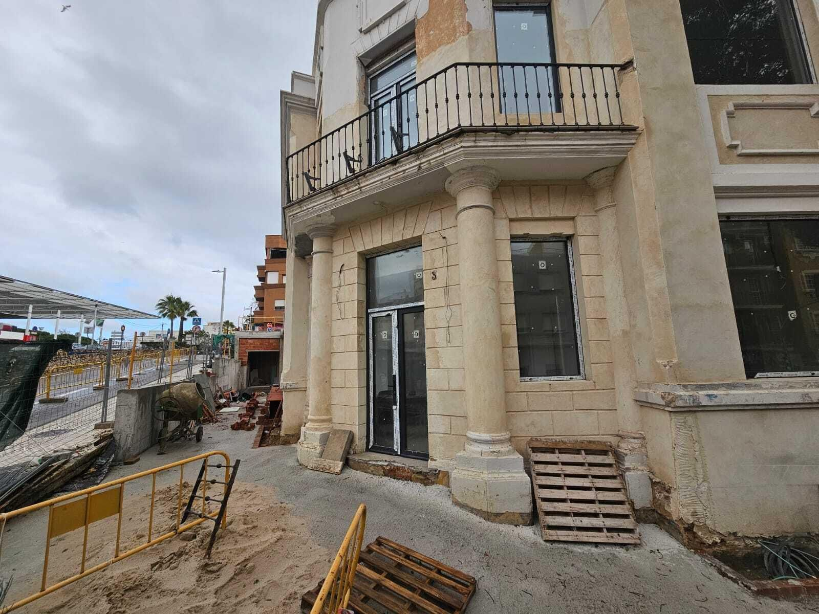 El Centro de Interpretación Paco de Lucía, en obras este domingo.