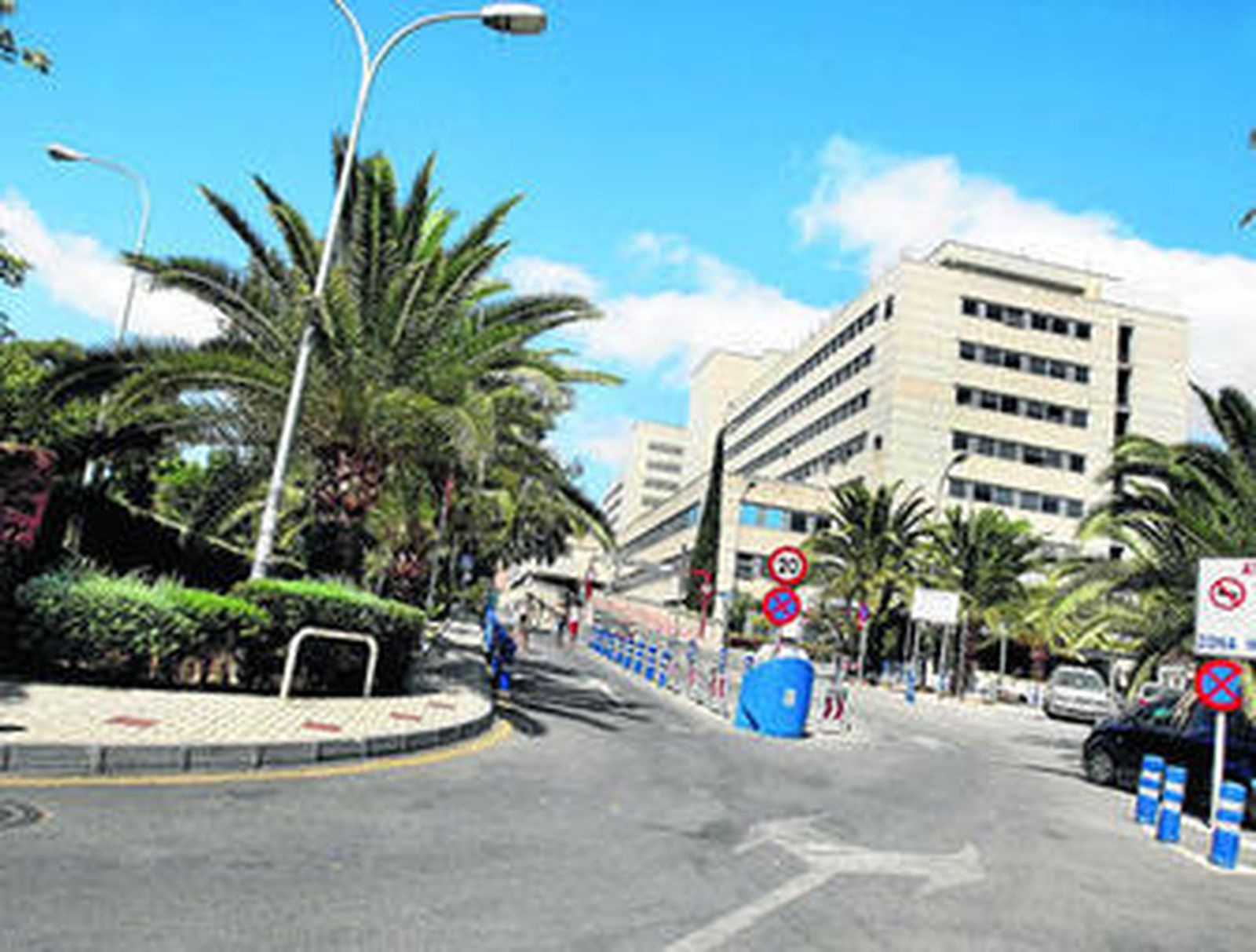 El Materno tomará medidas correctoras tras el cambio de bebés a dos familias