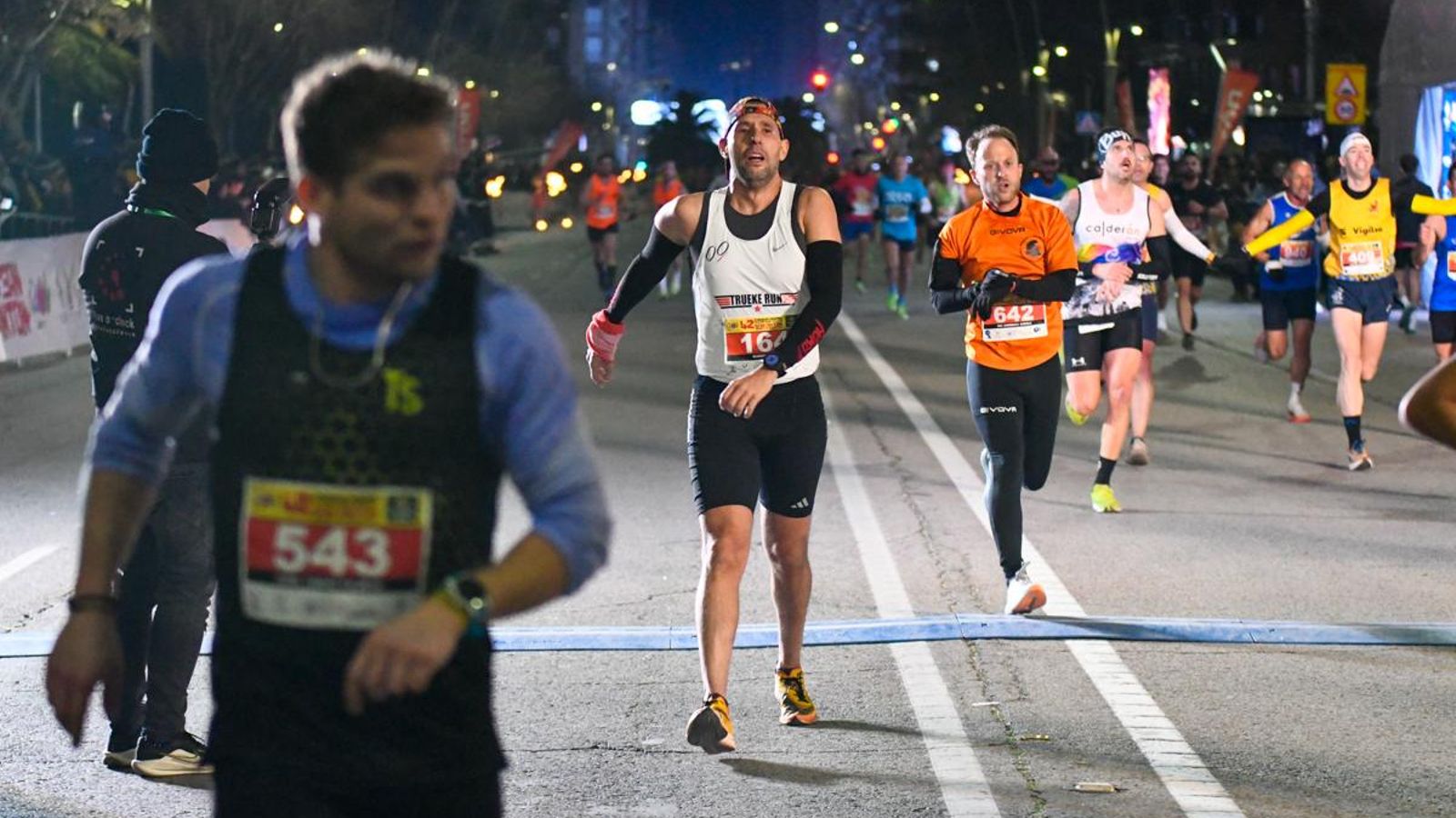 En imágenes: búscate en tu llegada a meta de la Carrera de San Antón 2025 (2)