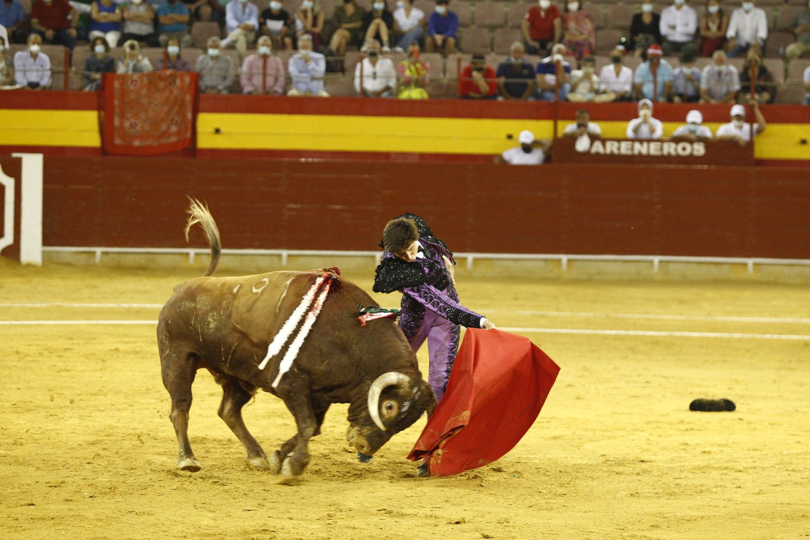 Fotogalería corrida de toros. Cayetano Rivera, Paco Ureña y Roca Rey. Roquetas de Mar.