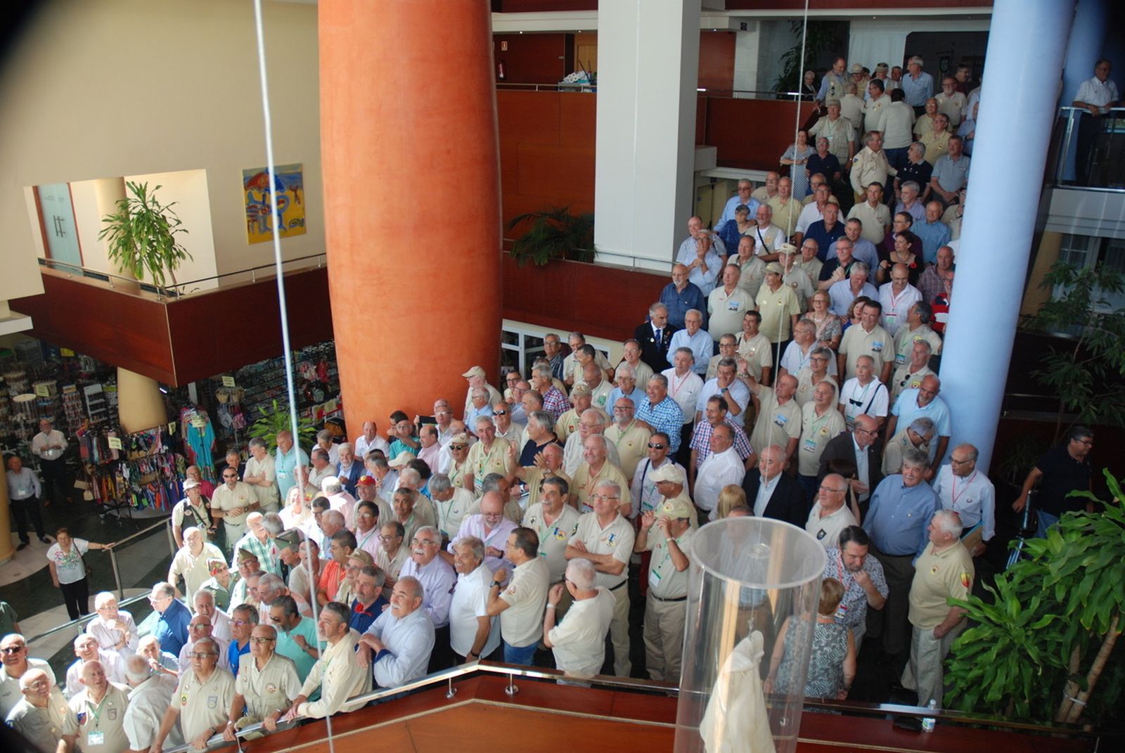 450 soldados veteranos rememoran en Mojácar su servicio militar en el Sáhara