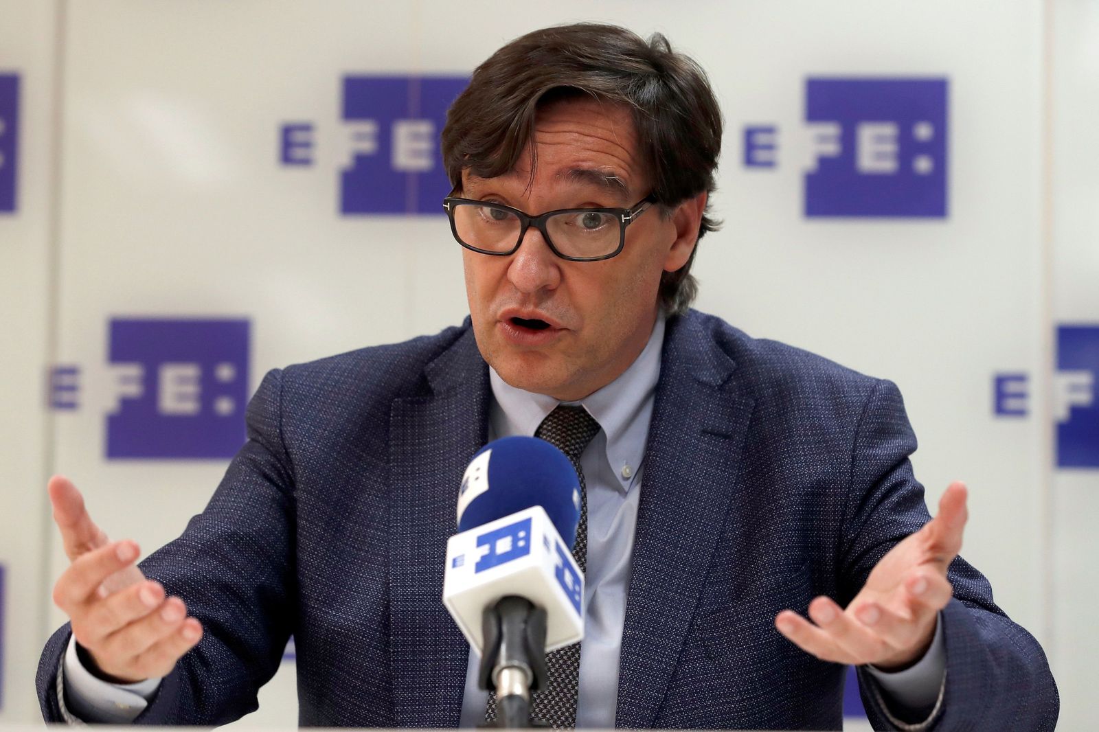 -El candidato del PSC a la presidencia de la Generalitat, Salvador Illa, durante una entrevista.