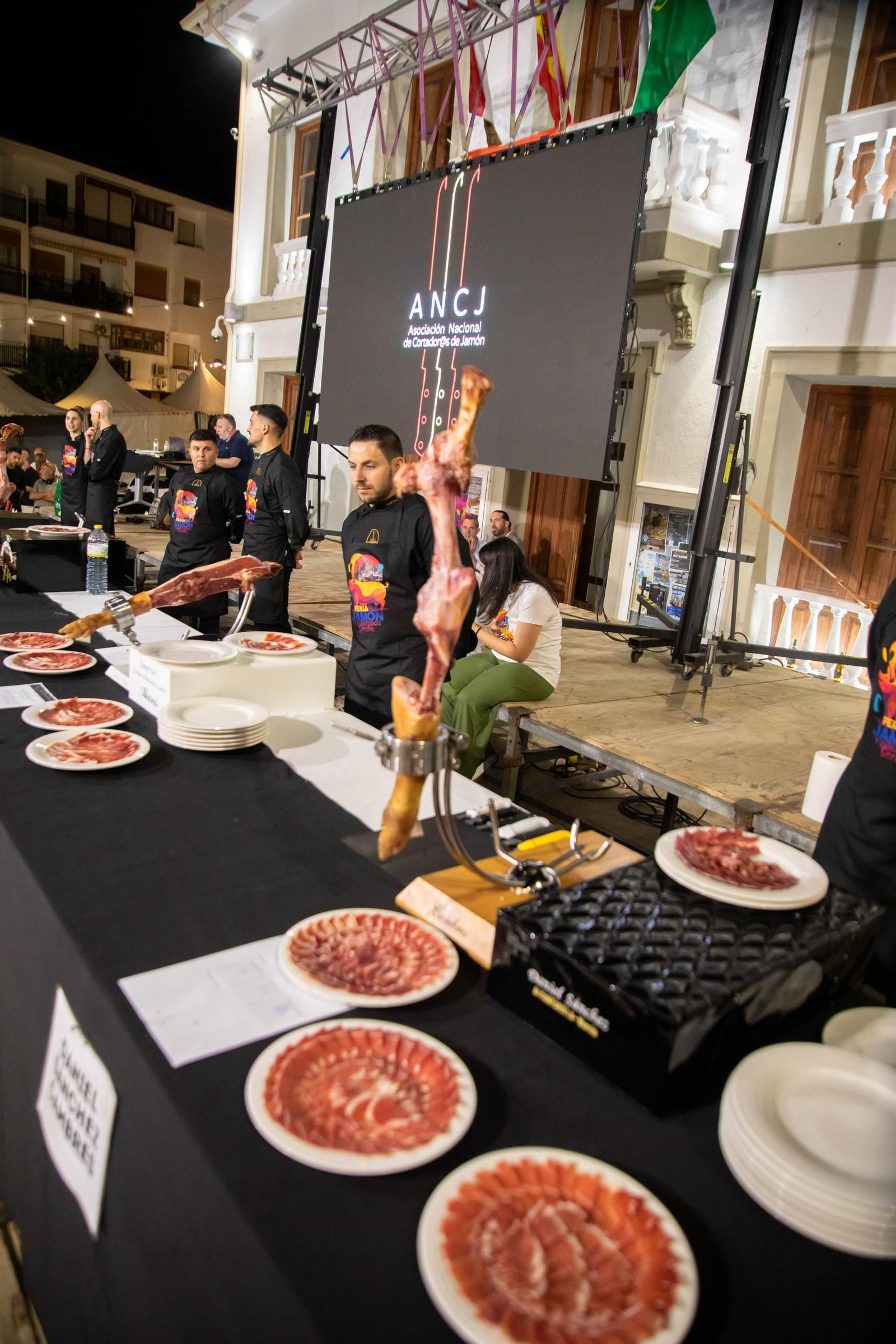 Concurso de cortadores de jamón en Serón, en imágenes