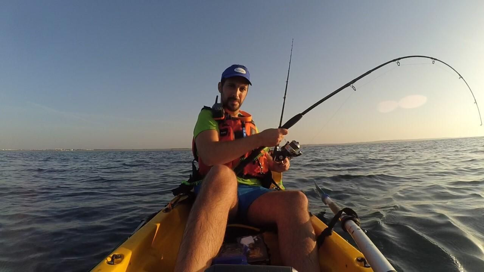 Pesca deportiva en káyak en Huelva
