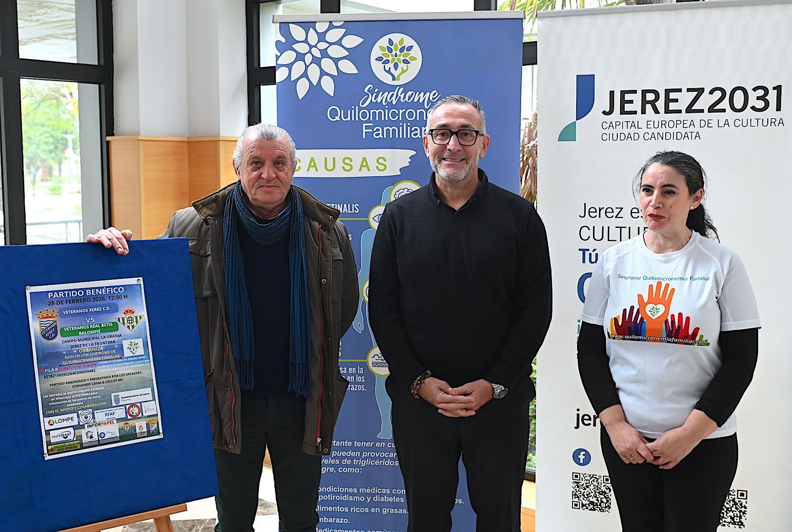 Tomás Sampalo, junto a Rosa Pérez y el exjugador del Xerez CD Antonio Torres.