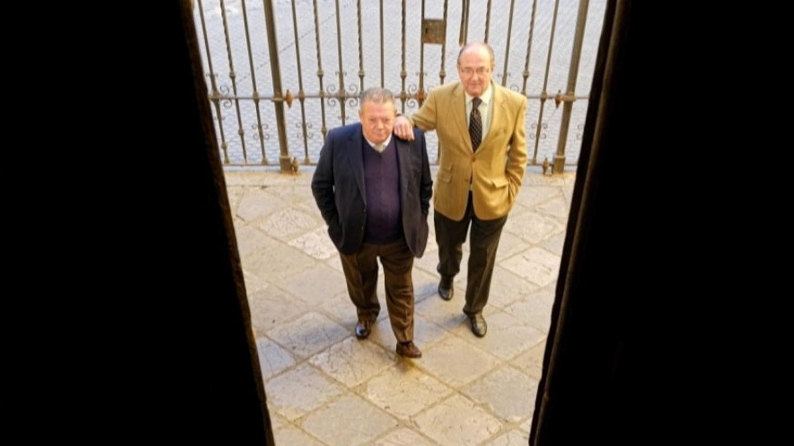 Los capataces de la Amargura en un cartel de Semana Santa