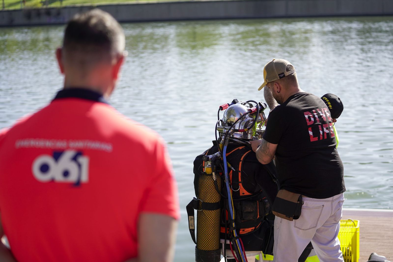 La limpieza solidaria del Guadalquivir en el Centro Náutico del Alamillo, todas las fotos