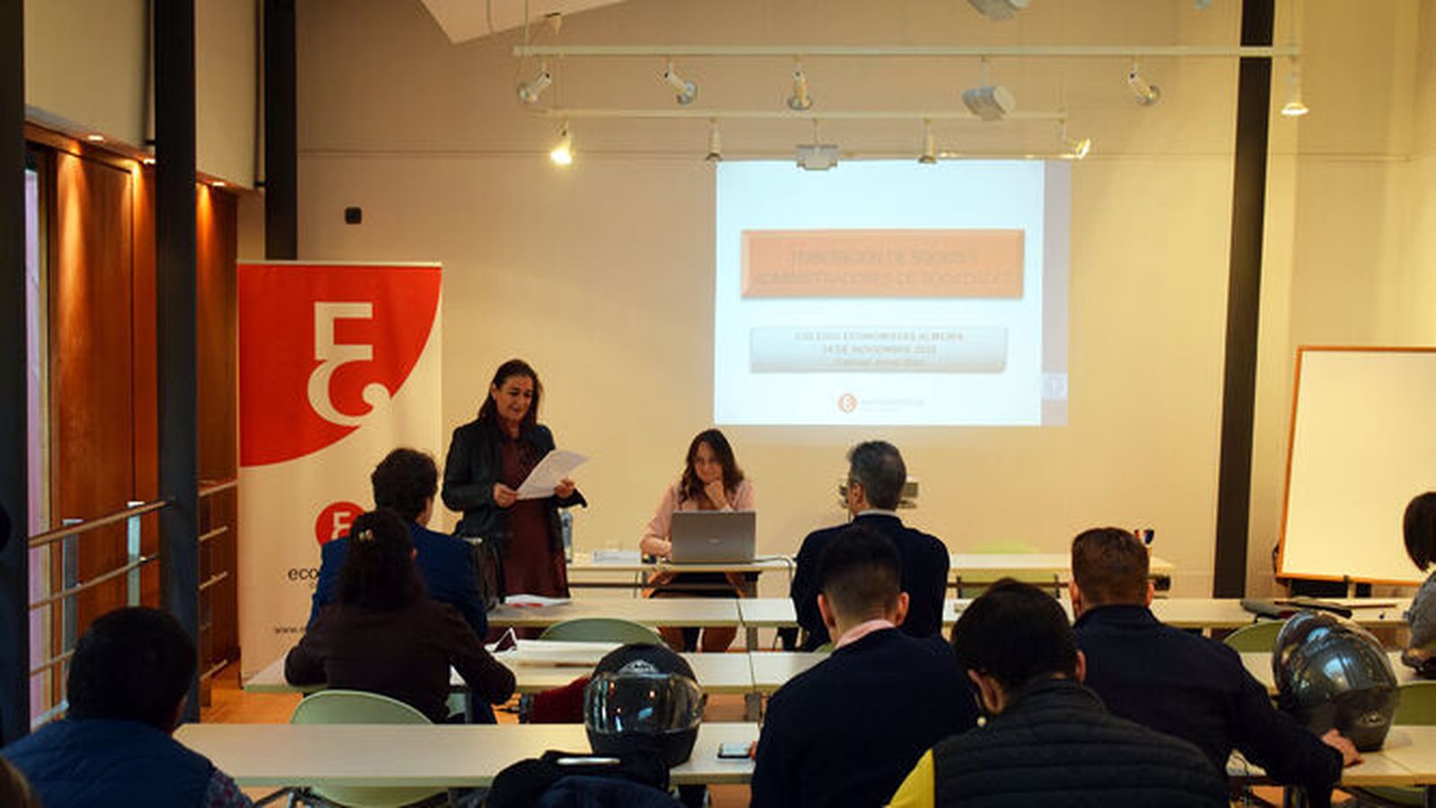 Curso en el Colegio de economistas de Almería