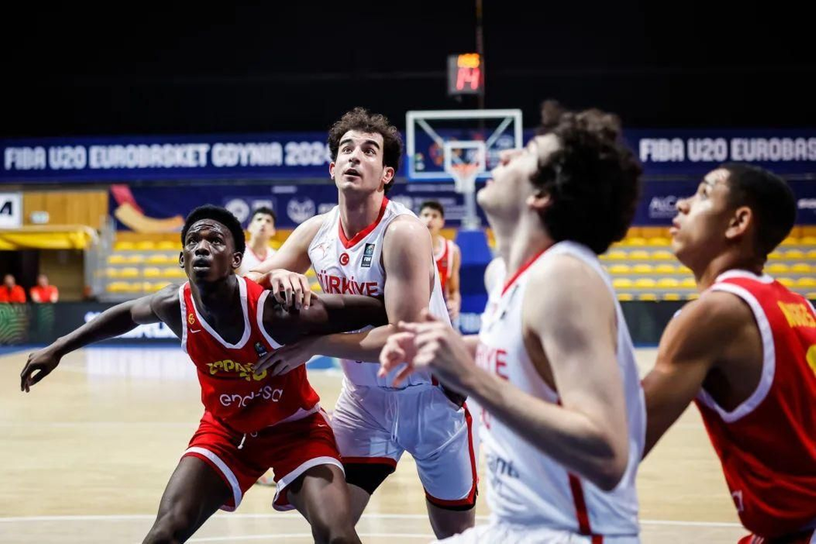 Europeo sub 20: España se mete invicta en octavos de final