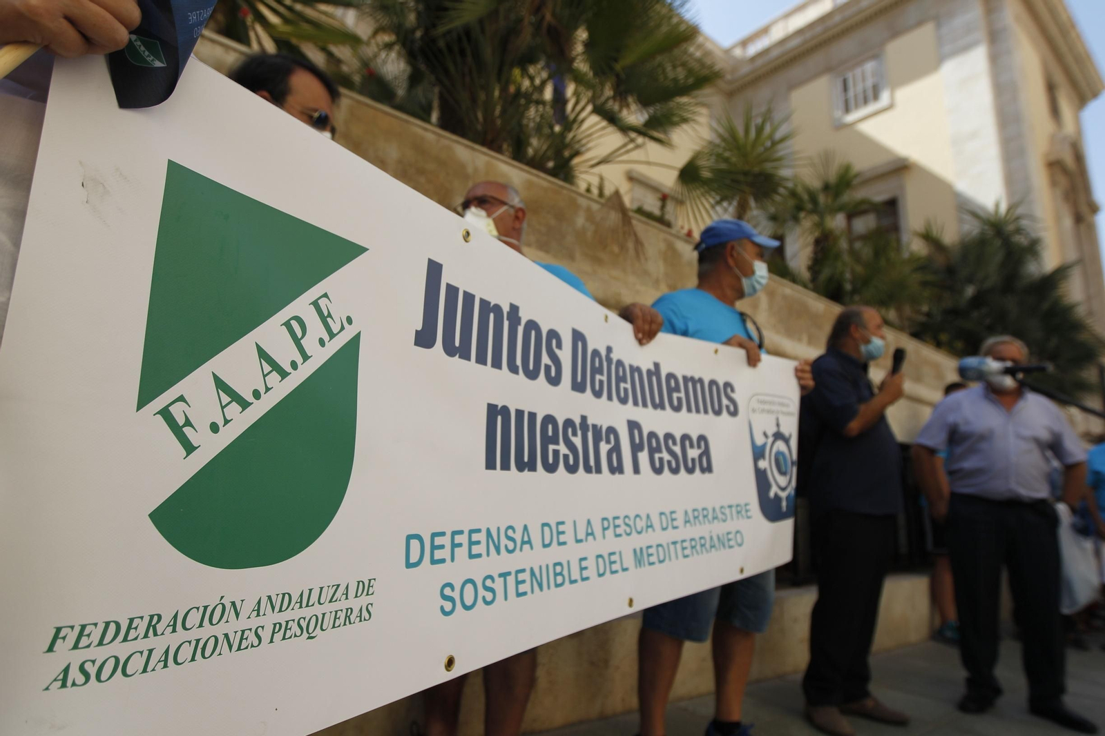 Protestas de los pescadores de flotas de arrastre de Almería, Granada y Alicante.
