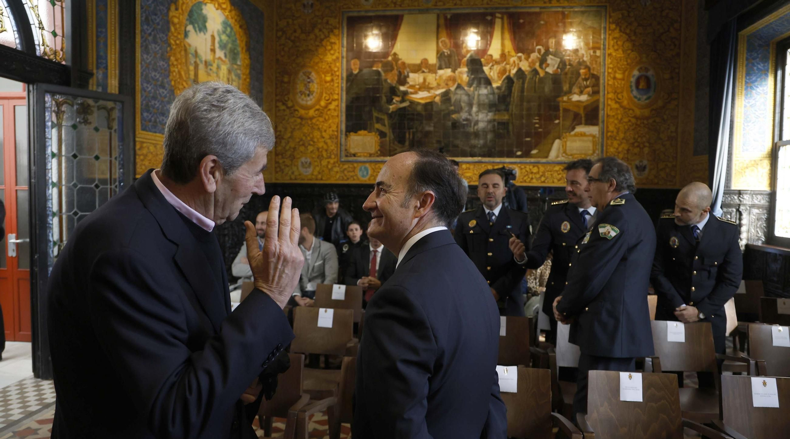 Las fotos del homenaje en Algeciras al inspector jefe de la Policía Nacional Francisco González Suárez