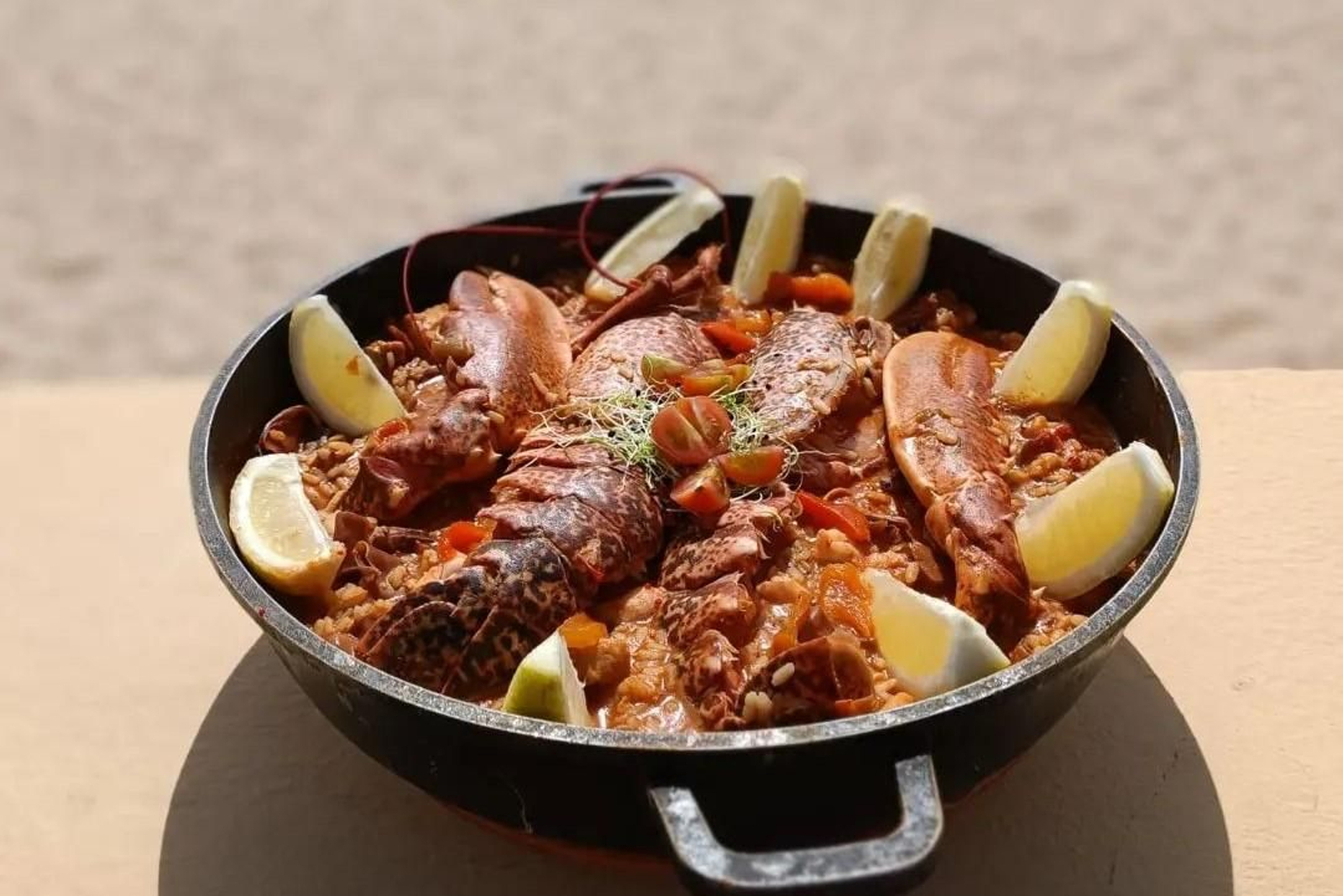 Los arroces son uno de los platos que no pueden faltar en la mesa del Bar Camarote