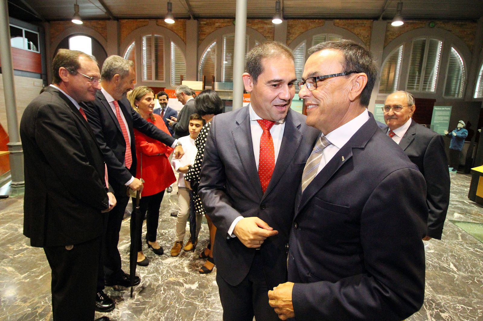 Imágenes de la toma de posesión del nuevo presidente del Puerto de Huelva, José Luis Ramos.