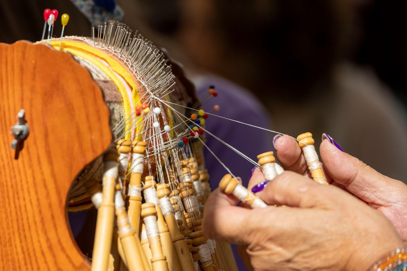 Las imágenes del I Encuentro de Bolillos de la asociación Mujeres de Acero
