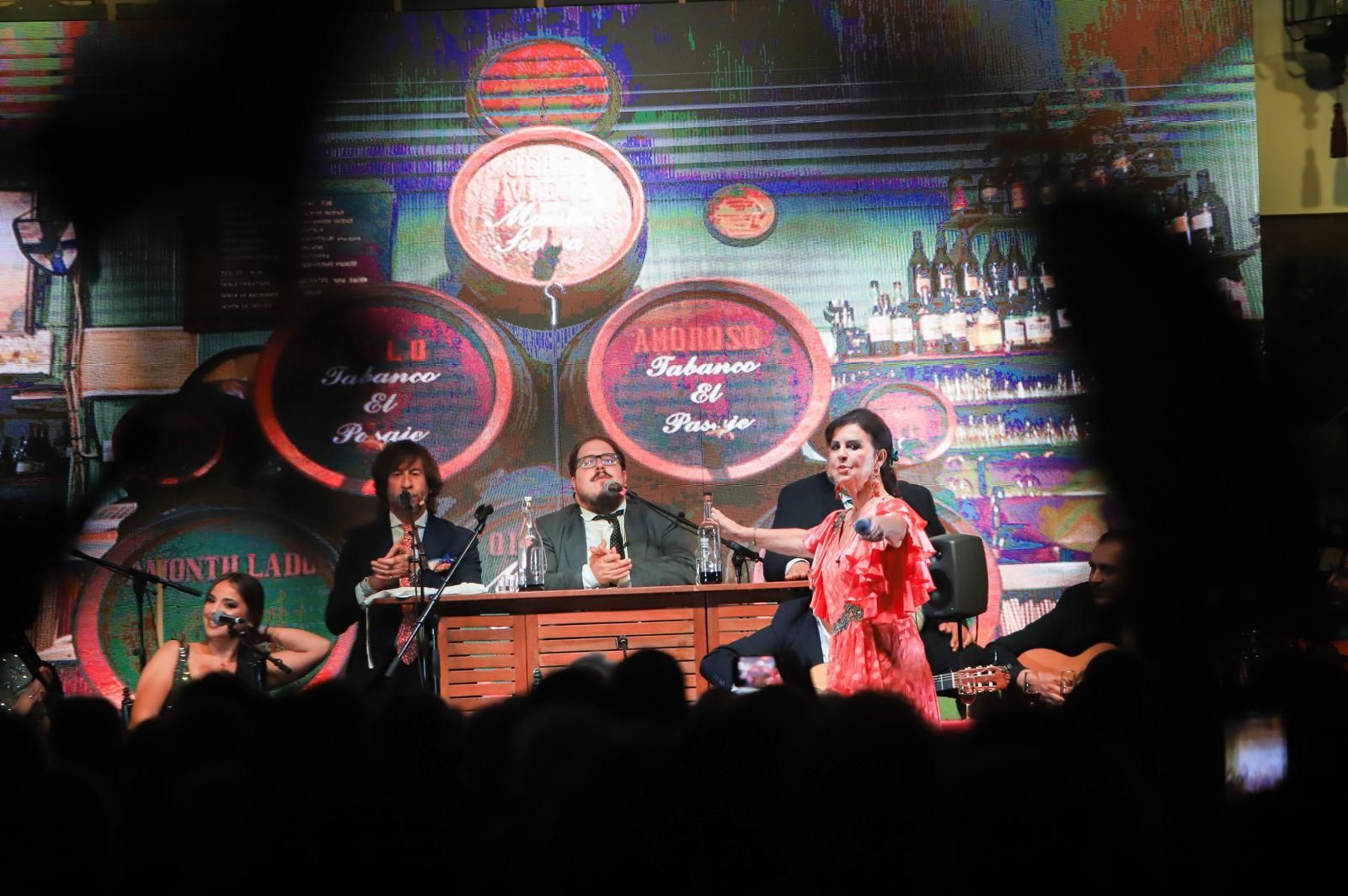 Zambomba solidaria para la obra social de la Guardia Romana del Transporte en la Bodega José Estévez