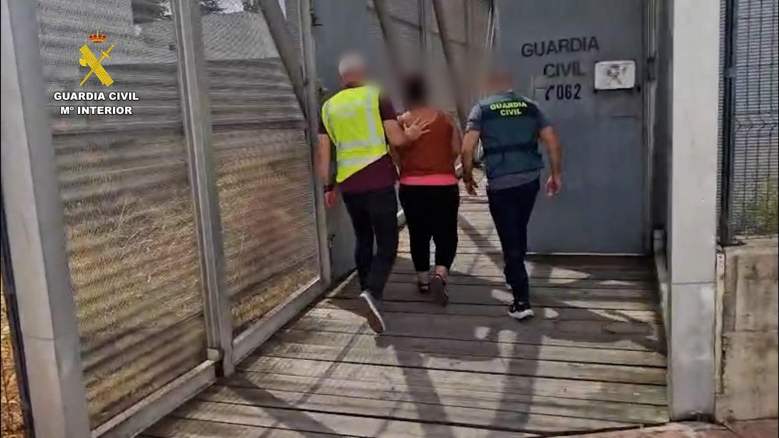 La mujer detenida.