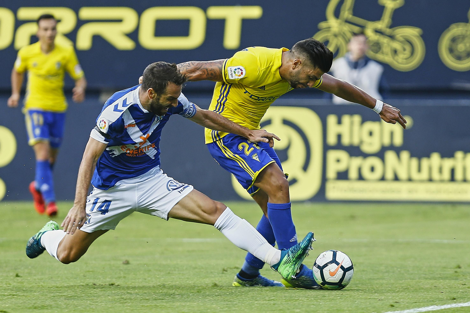 Imágenes del partido Cádiz C.F. - C.D. Tenerife