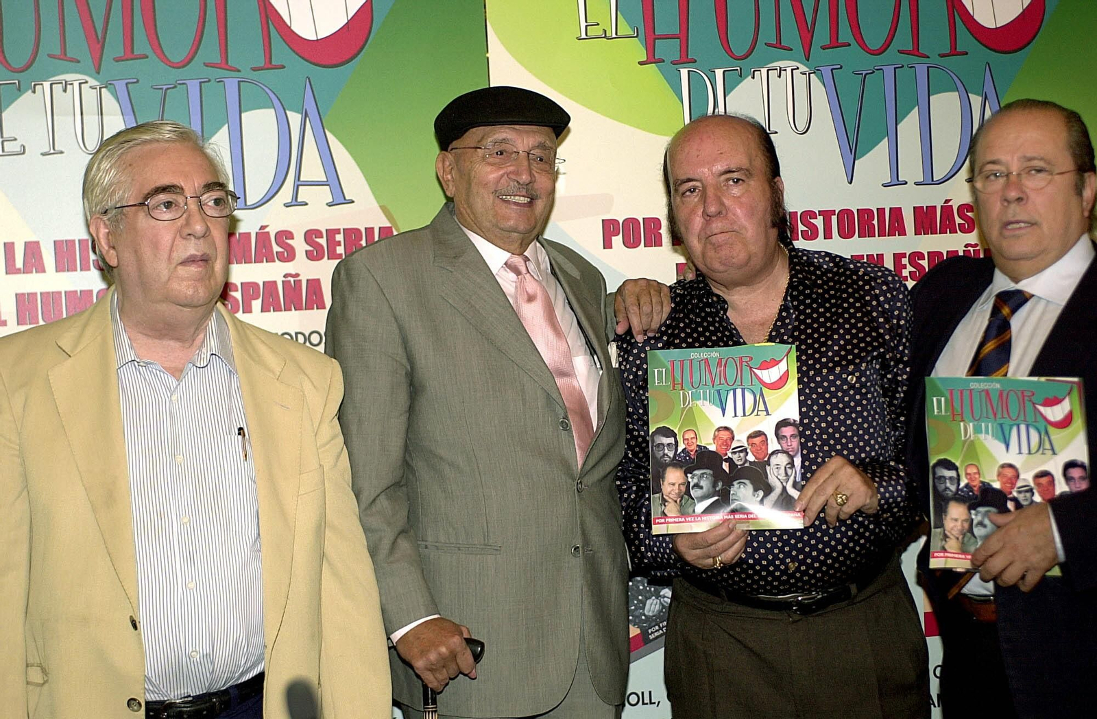Los  humoristas José Luis Coll, Tony Leblanc, Chiquito  de  la  Calzada  y Arévalo, durante la  presentación de  la  colección "El  Humor de  tu vida"