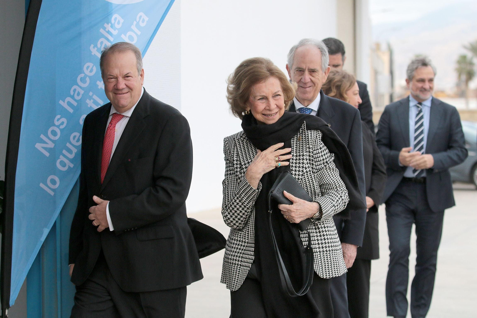 La Reina Sofía visita el Banco de Alimentos de Almería