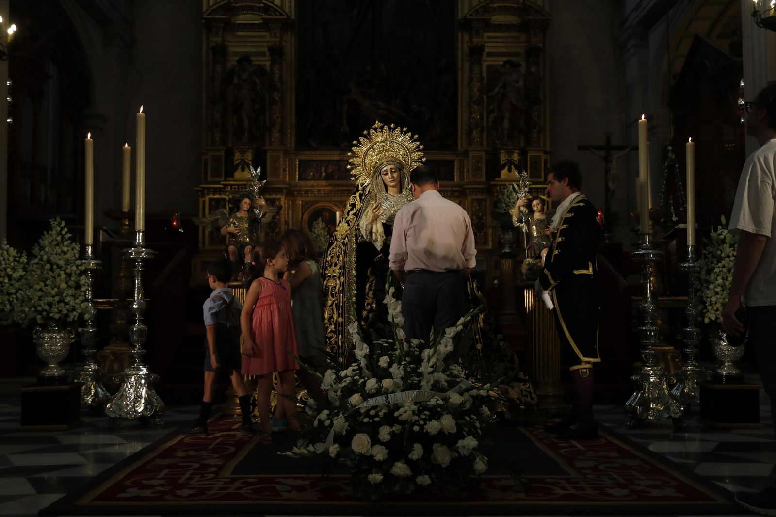 La Virgen de la Victoria, en besamanos en la Catedral