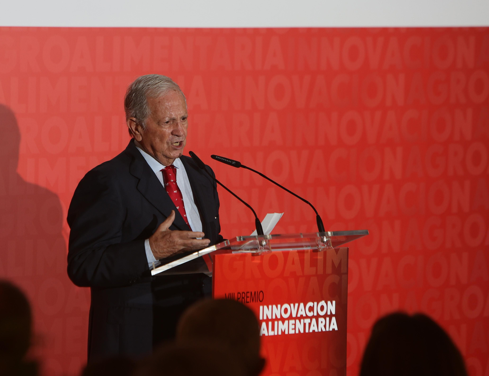 Las mejores imágenes de la entrega del VIII premio agroalimentario Banco Santander a José Gandía